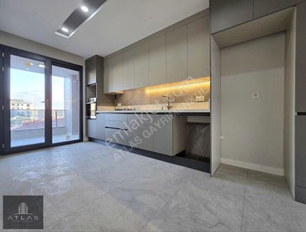 Atlas'tan, Sosyal Tesisli Sitede, 3+1, 162m2, E.banyolu, Lüx