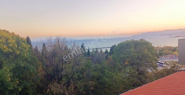 Eski Otogar Civarı 4+1 Deniz Manzaralı Satılık Dubleks Daire