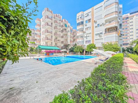 Alanya Mahmutlar 1+1 56m2 Havuzlu Denize Sıfır Daire