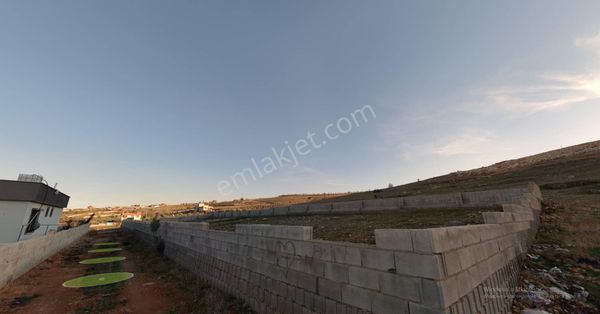 Hanedan Gyo'dan H.kalyoncu Üni Yanı Satılık 278 M² Villa Arsası