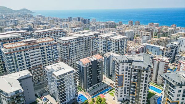 Alanya Mahmutlar 1+1 53m2 Aktiviteli Site İçi Denize 550m Daire