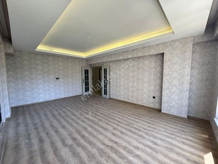 Pancarlı Mah. Milli Eğemenlik Caddesin'de Sıfır 3.5+1 Daire