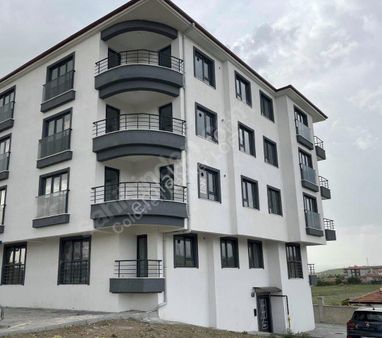 Naz Emlaktan Ankara Akyurt Yeşiltepe Mahallesi Asansörlü Ve Otoparklı Sıfır 2+1 Satılık Daire