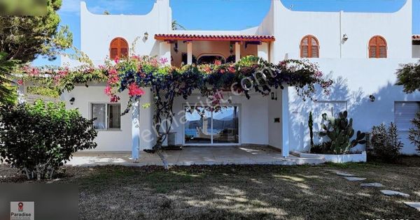 Bodrum Maya Köyü Sitesi Satılık 4+1 Bahçe Katı Manzaralı Daire