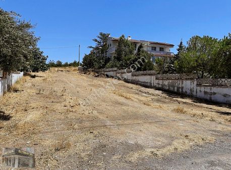 Sarımsaklı'da Yatırımlık 303m2 Satılık Arsa