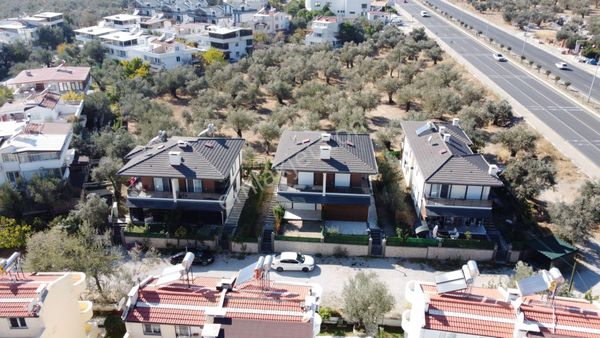Balıkesir Edremit Güre'de 3+1 Müstakil Villa