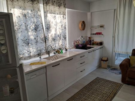 Balıkesir/edremit'te Devlet Hast.300mgirne Koleji Ve Entur Kaplıce 200m Müstakil 255m2 İçerisinde