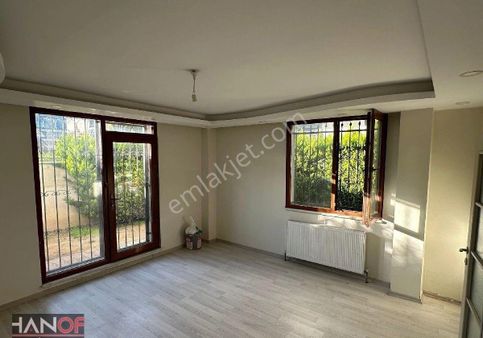 Beylikdüzü Kavaklı'da 2+1 Bahçe Kat 70 Metrekare Satılık Daire