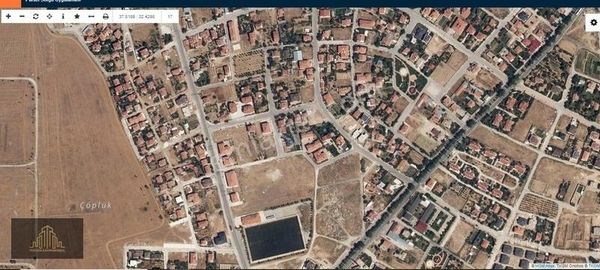 Tezcan'dan Meram Karahüyükte Süper Konum Köşe Arazi