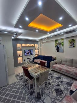 Karabağlar Sevgi Mahallesinde Arakat 2+1 Daire Satılık