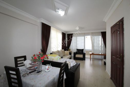 Aslan'dan Davultepe'de Caddeye Yakın Masrafsız Geniş 3+1