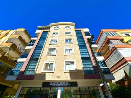 Alanya Güllerpınarı 1+1 45m2 Eşyalı Havuzlu Denize 200m Daire