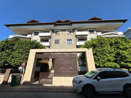 Alanya Merkez 3+1 Full Lüks Eşyalı Ayrı Mutfak Merkezi Konumda Daire