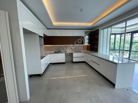 Luna Park Civarı Lüx 3+1 Daire