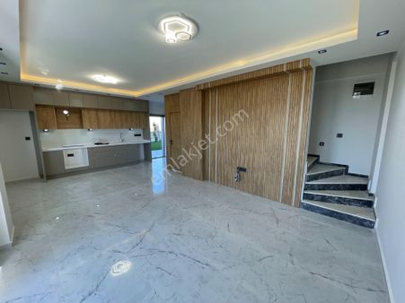 Didim Hisar Da Deniz Manzaralı 3+1 Havuzlu 7 Villa