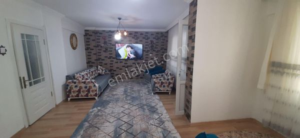 Yeşilyurt'ta 3+1 Üç Cepheli Aydınlık Full Yapılı Satılık Daire