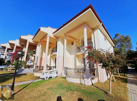 Fethiye Foça Mahallesi'nde Satılık 3+1 Villa