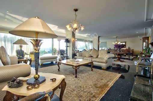 Boğaz I Muhteşem Gören 2500 M2 Arsa İçinde Özel Havuzlu Villa