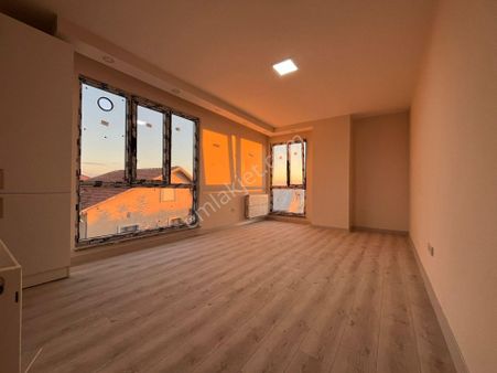 Büyükçekmece De 1+1 Kiralık Daireler Deniz Ve Doğa Manzaralı