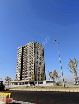 Serkent 50 Mt Lik Bulvar Üzerinde