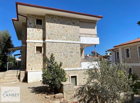 Datça Merkeze Yakın 2+1 Ve 1+1 İki Ayrı Daire