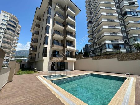 Alanya Mahmtular 1+1 50m2 Aktiviteli Beyaz Eşyalı Daire
