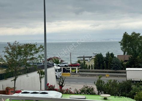 Kardeş Emlak 'tan Site İçerisinde Deniz Manzaralı 3+1 Daire