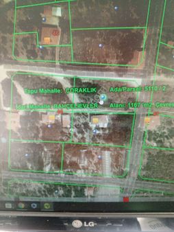 Bahçelievler Mahallesi Çoraklık Mevkiinde Şehir Manzaralı Satılık Villa Arsası