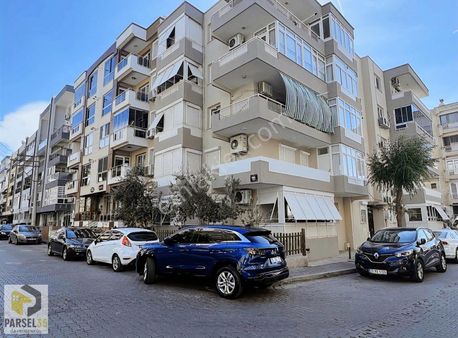 Karşıyaka Nergız"de İzbana Yürüme Mesafesinde Satılık 3+1 Daire