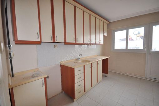 Söke Çeltikçi Mh. Satılık 3+1 140m2 Daire