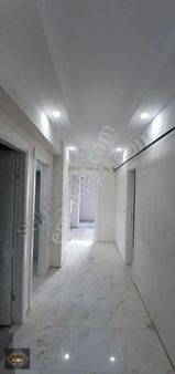 King House Kurumsaldan Şehitilhanlar Caddesinde Yeni Ofisler