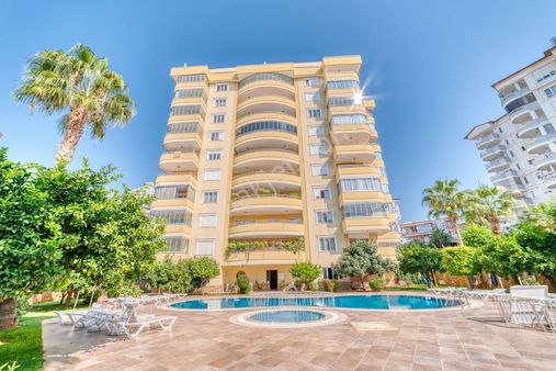 Alanya Tosmur 2+1 115m2 Eşyalı Aktiviteli Denize 500m Daire!!