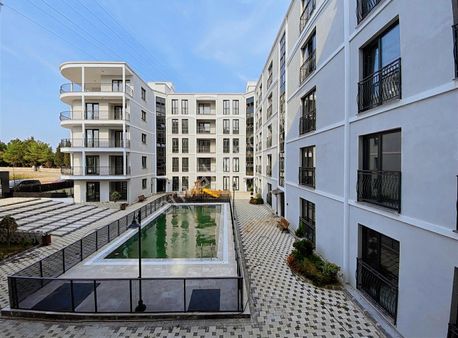 Müstakil Bahçe Veranda Satılık 3+1 Daire Vadeli Ödeme Avantajı