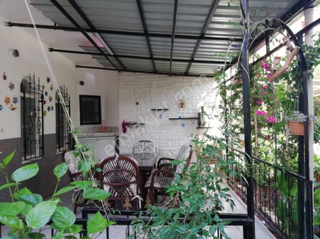 Mersinde Denize Sıfır Triplex Villa