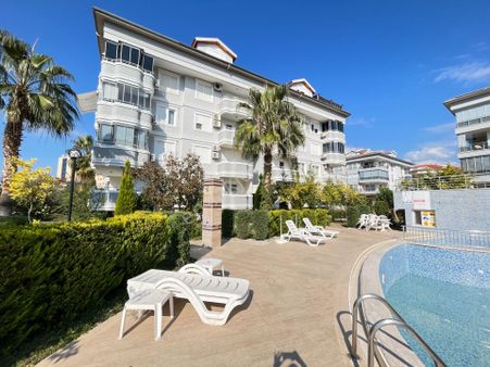 Alanya Oba 2+1 115m2 Eşyasız Aktiviteli Daire