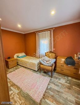 Şehrin En Güzel Yerinde Müstakil İki Adet Ev Ve Arsası