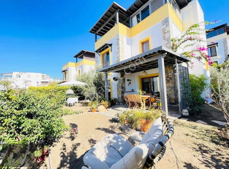 Bodrum Yalıkavak Tilkicik Koyu'nda Deniz Manzaralı Satılık Villa