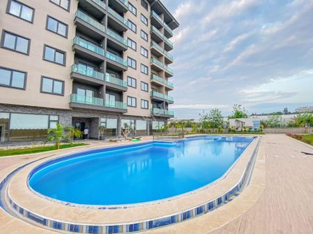 Alanya Avsallar 1+1 50m2 Eşyasız Aktiviteli Daire!!