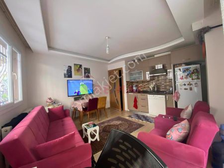 Balçova Eğitim Mahallesi Satılık 2+1 Ara Kat Daire