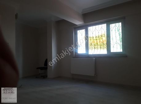 Tarla Bağ Takaslı Kiracılı Alaybeyde 15 Yıllık Satilik Daire