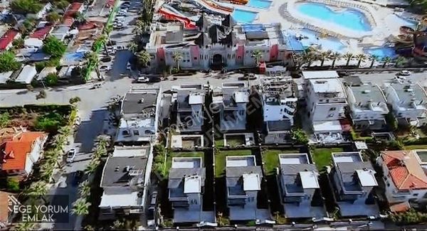 İzmir Gümüldür,de 350m2 Arsa İçinde Müstakil Havuzlu 4+1 Villa