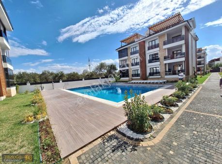 Terzioğlu'ndan Güre De Havuzlu Sitede Sıfır 2+1 Kat Dubleksi