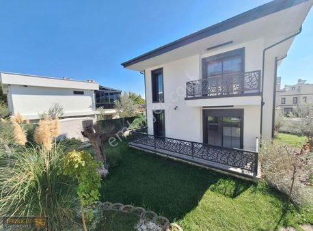 Fiyat Düştü..güre De Bağımsız 4+1 Sıfır Muhteşem Villa