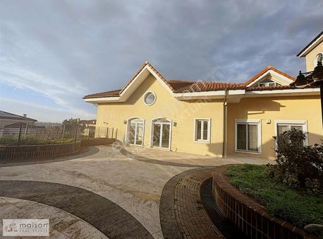 Maıson Göktürk Neogöl Park Evlerin'de Satılık Natamamofis&işyeri