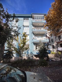 Afyon Tezcan Emlaktan Güvenevler Mahallesinde Geniş 3+1 Daire