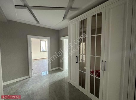 Acil Emlak'tan 4+1 Lüx Daire