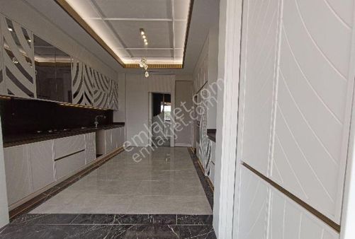 Gaziantep Şahinbey Yamaçtepe Yerden Isıtma Akıllı Ev Sistemi 4.5+1 Lüks Satılık Daire