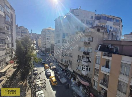 Hatay İnönü Caddesi Metro Yakını Doğalgazlı Satılık Daire 3+1