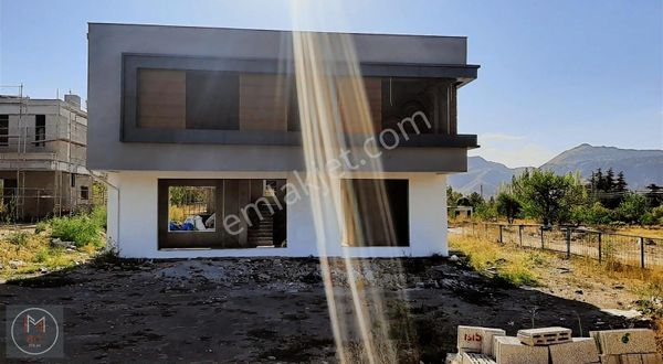 Hacılar Yolu Üzerinde Lüks Satılık Villa