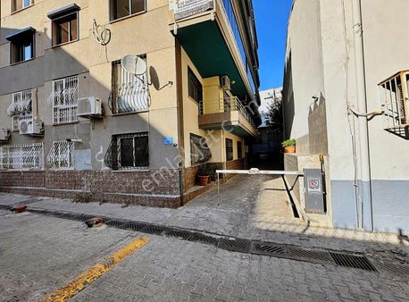 Karşıyaka Donanmacı Mah. 3+1 Satılık Büro & Ofis